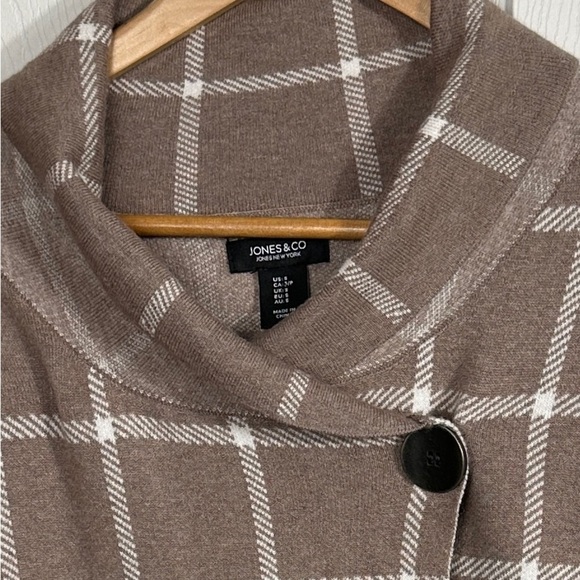 Jones New York taupe/cream size medium wrap/jacket/sweater, cozy, soft, warm - Picture 2 of 12
